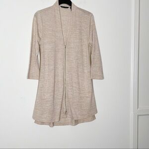 𝅺H by HALSTON Cream blouse. Zipper closure. XXS